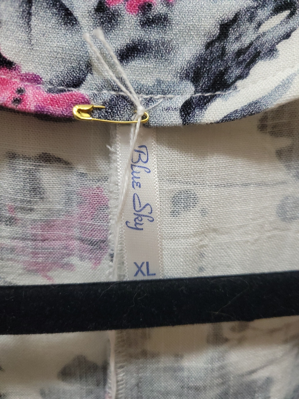 Blue Sky Sleeveless V-Neck Tank in White with Pink & Gray Floral Print - Picture 3 of 3